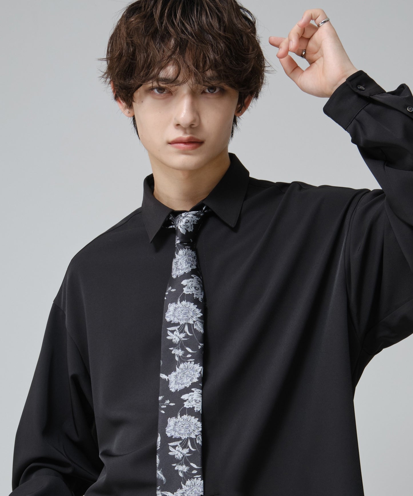 SUI-1998 ネクタイ 7cm ブラック 花柄 ボタニカル 華やか メンズ ネクタイ kkne13