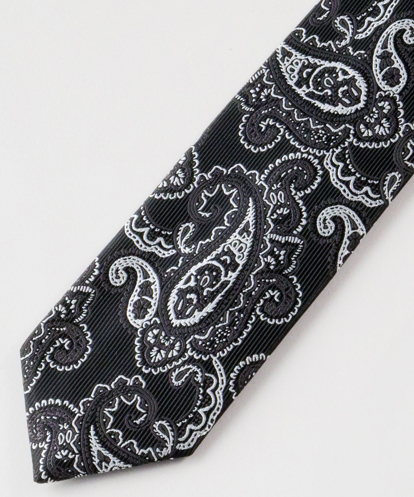 SUI-1998 ネクタイ 7cm ブラック シルバーペイズリー エレガント 柄 メンズ ネクタイ kkne14