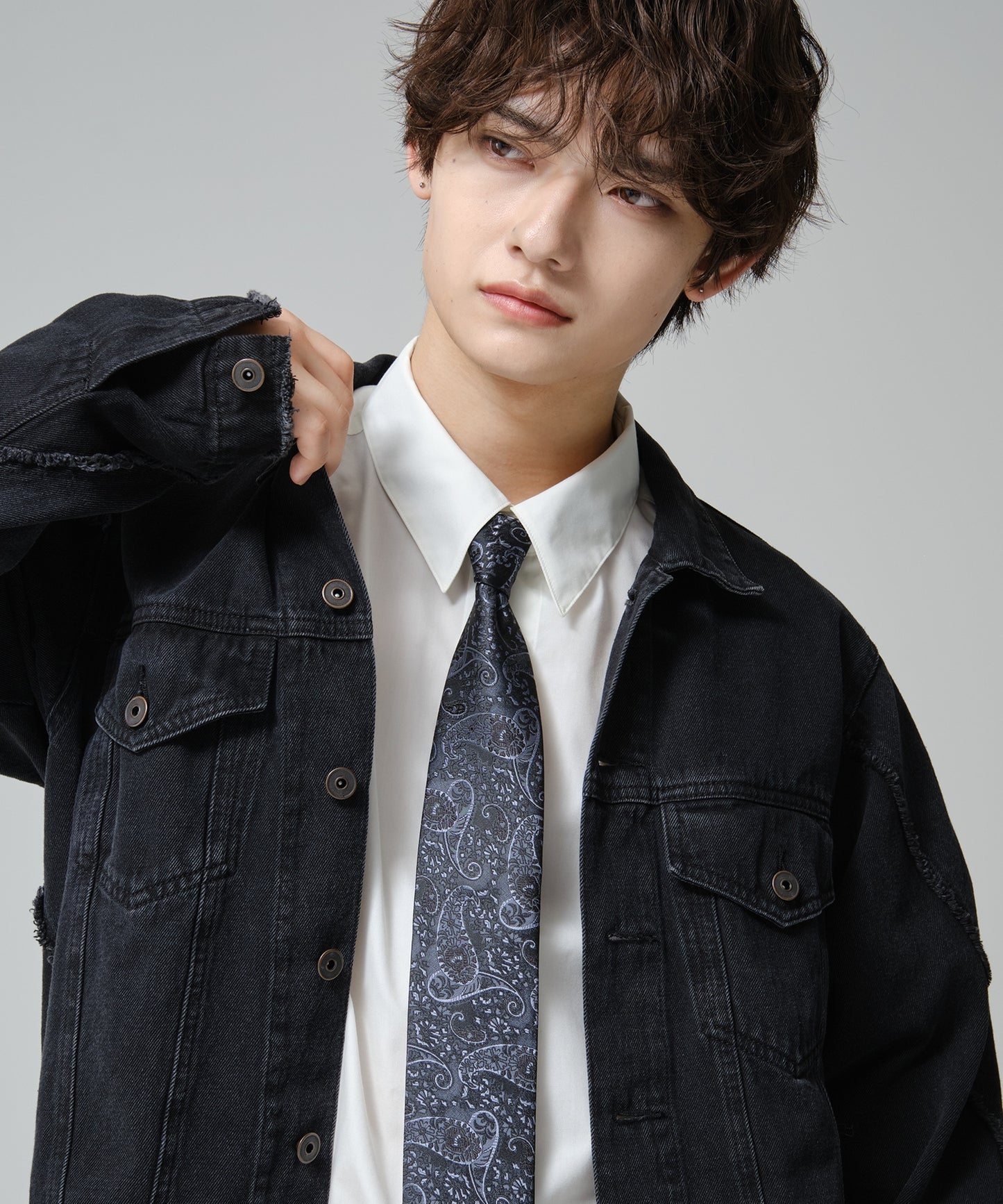 SUI-1998 ネクタイ 7cm ブラック シルバーブルーペイズリー エレガント 柄 メンズ ネクタイ kkne16