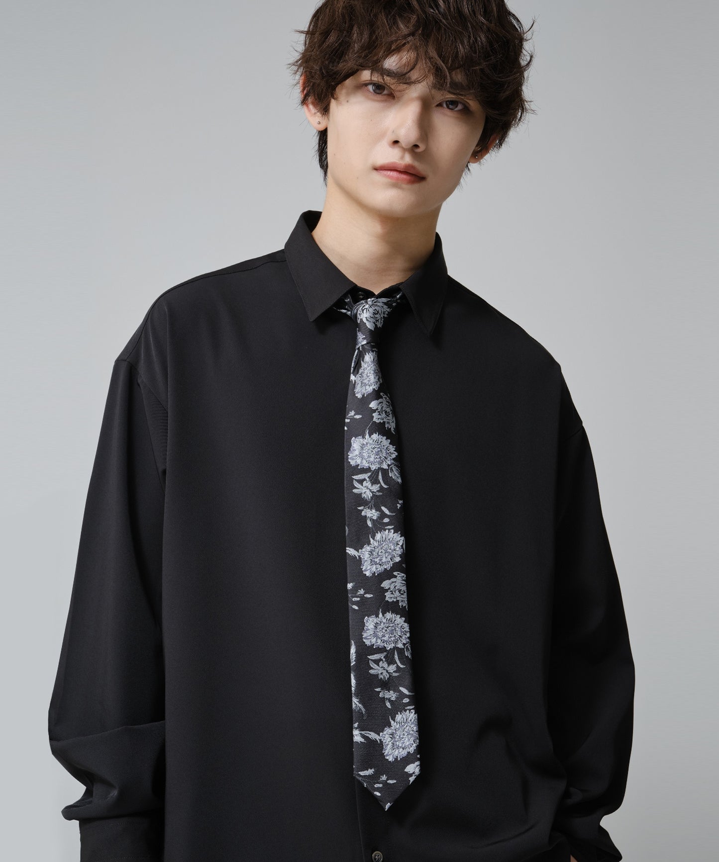 SUI-1998 ネクタイ 6cm ブラック 花柄 ボタニカル 華やか メンズ ネクタイ kkne3