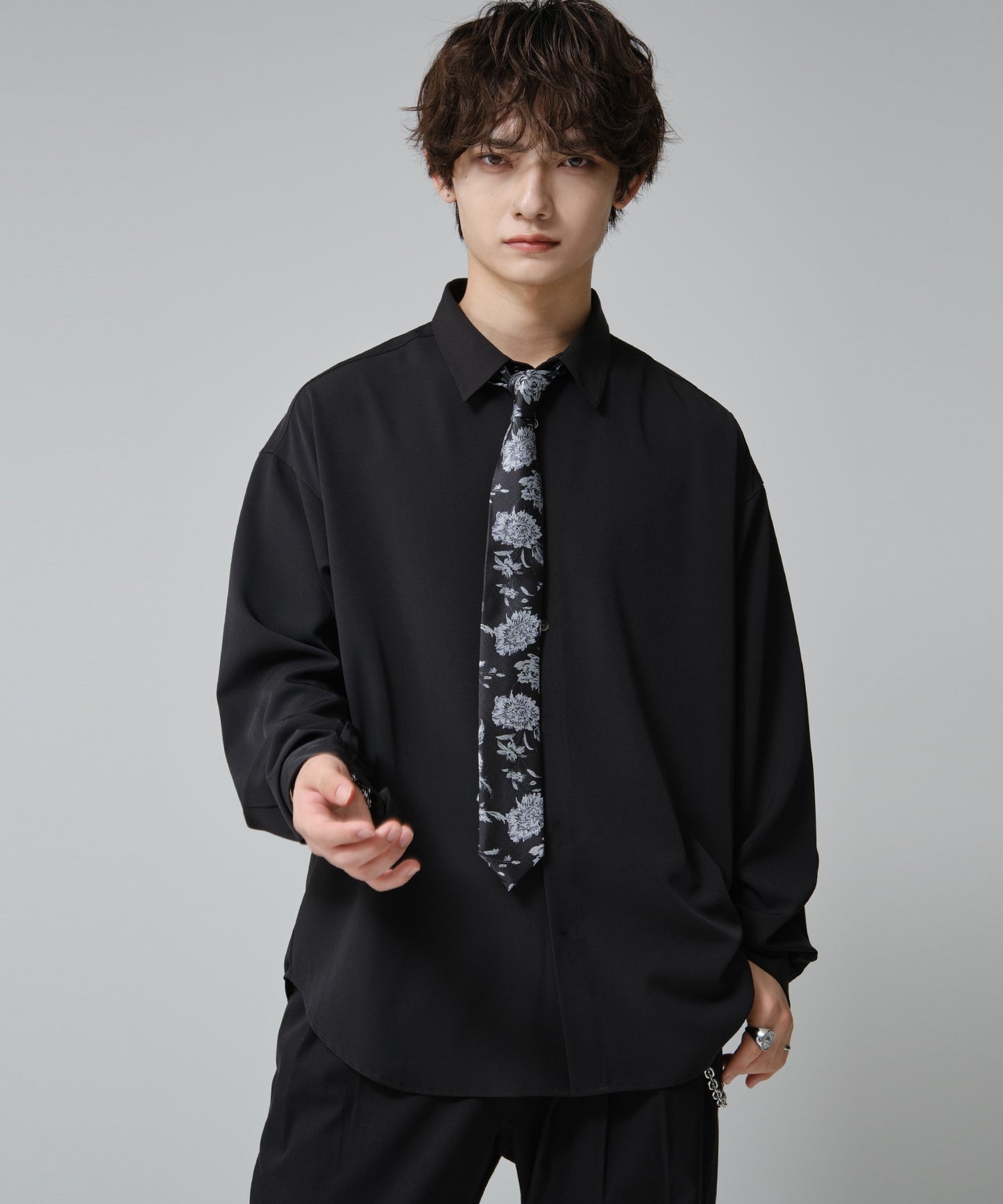 SUI-1998 ネクタイ 6cm ブラック 花柄 ボタニカル 華やか メンズ ネクタイ kkne3