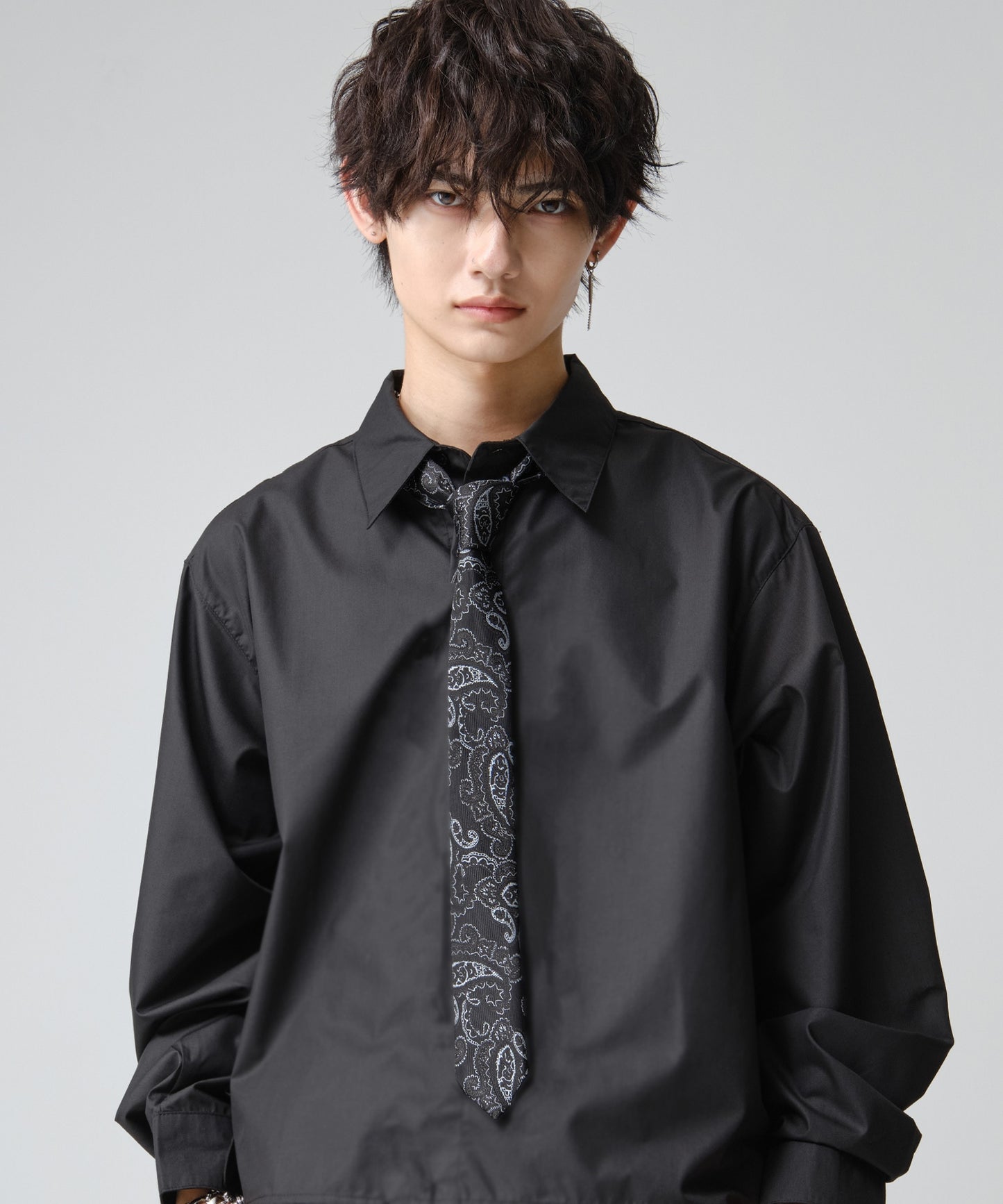 SUI-1998 ネクタイ 6cm ブラック シルバーペイズリー エレガント 柄 メンズ ネクタイ kkne4