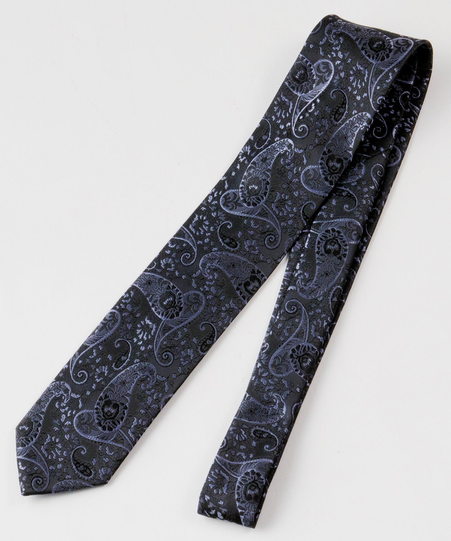 SUI-1998 ネクタイ 6cm ブラック シルバーブルーペイズリー エレガント 柄 メンズ ネクタイ kkne6